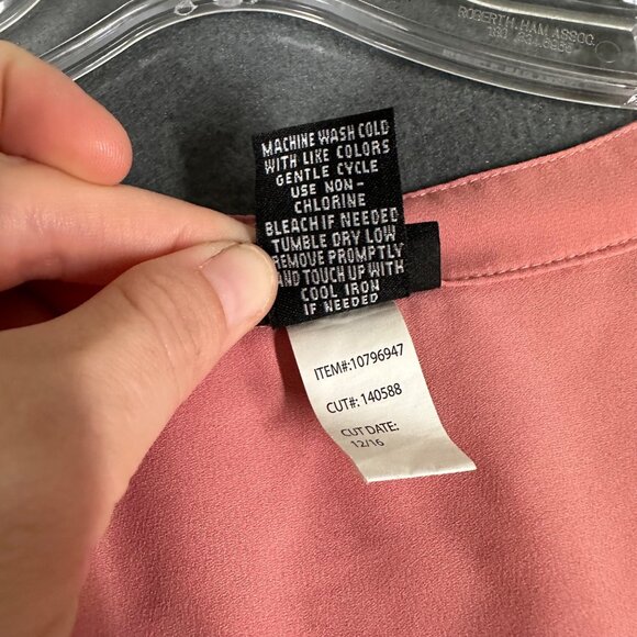 Torrid Womens 0/L/12 Pink Harper Challis Long Sleeve Roll Tab Sleeve Blouse - Picture 7 of 9